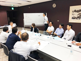 2017�N�x���C��